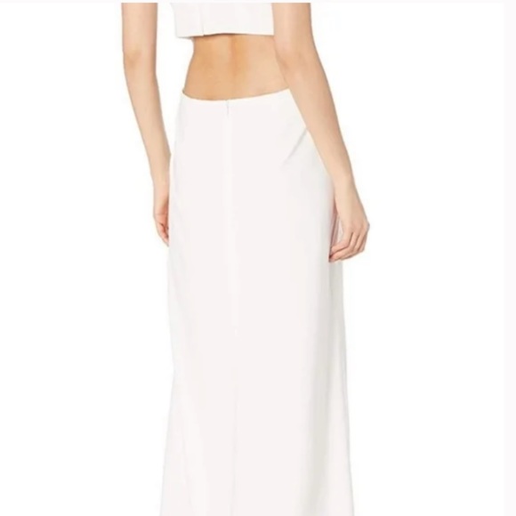 HALSTON Heritage Crepe Cut-out Back Sleeveless Maxi Dress - Picture 3 of 11